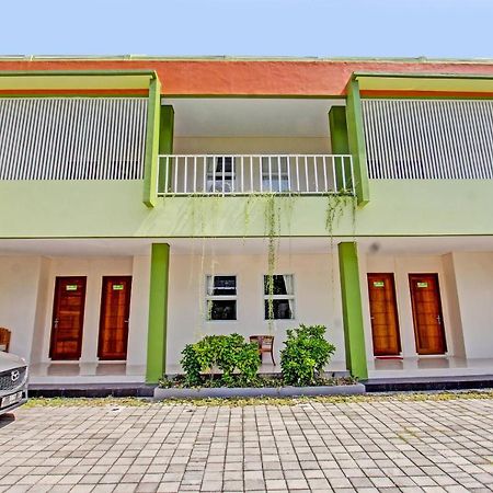 Capital O 91384 Rintaka Residence Senggigi Luaran gambar