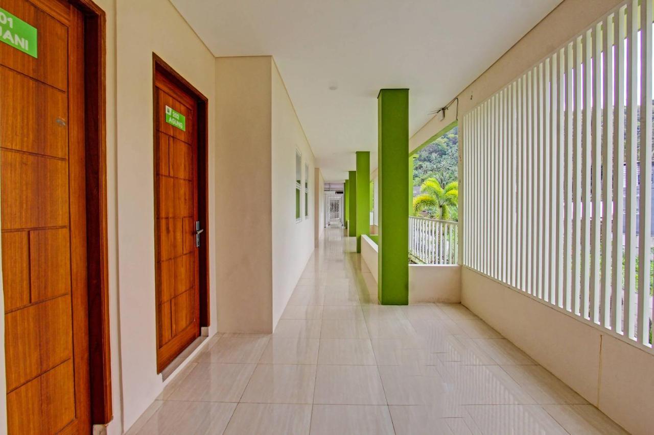 Capital O 91384 Rintaka Residence Senggigi Luaran gambar
