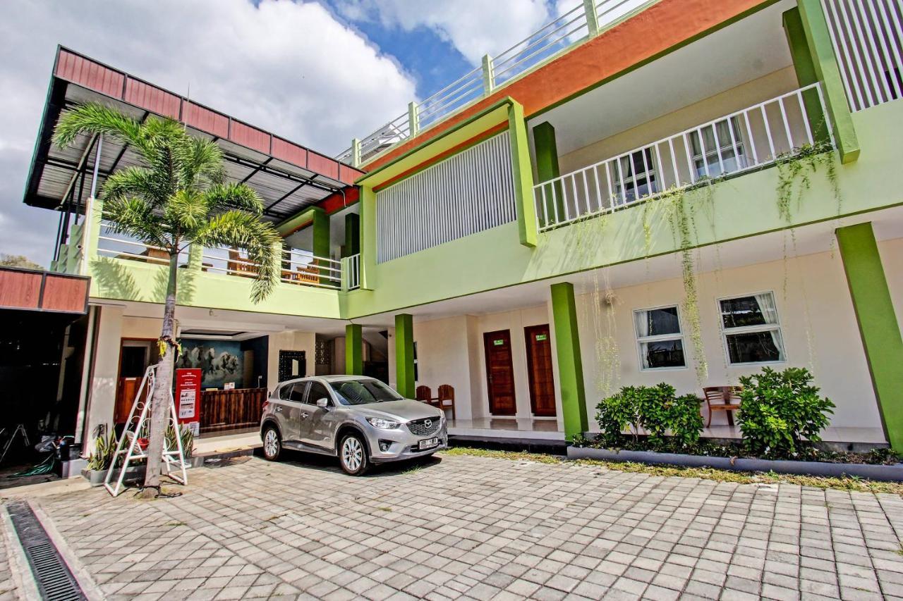 Capital O 91384 Rintaka Residence Senggigi Luaran gambar